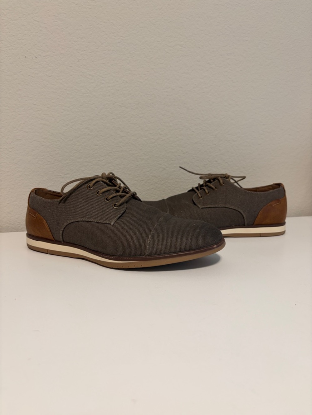 r2 Shoes Harvey Mens Size 10 M Lace Up Brown/Gray shoe